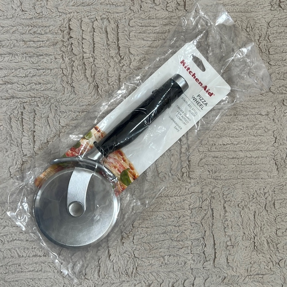 KitchenAid Classic Pizza Wheel, Dishwasher Safe, Black, New sealed packaging